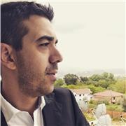 Insegnante plurititolato offre lezioni di Storia, Geografia, Filosofia e Scienze Sociali. La mia metodologia è flessibile e mette al centro le esigenze dello studente e le sue capacità cognitive